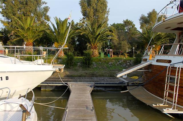 Boat And Breakfast Fiumicino - Roma Otel Ostia Antica Dış mekan fotoğraf